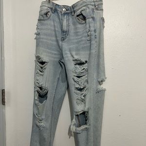 MOM JEAN, AMERICAN EAGLE, NEVER USED, SIZE: 10